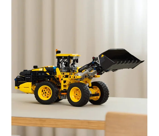 LEGO Technic - Volvo L120 Electric wiellader - 42209