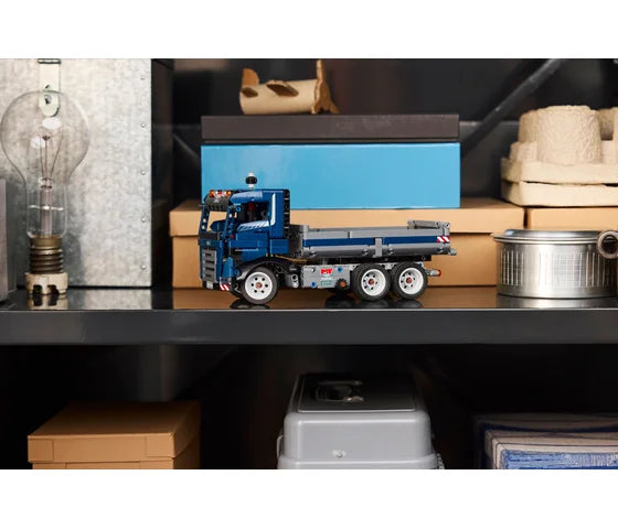 LEGO Technic - Vrachtwagen met kiepfunctie - 42203