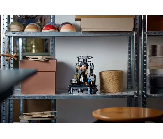 LEGO Wednesday - Wednesday Addams figuur - 76780